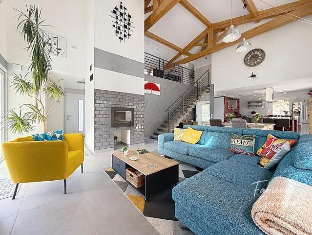 Maison vente à Arrondissement de Toulon, Solliès-toucas