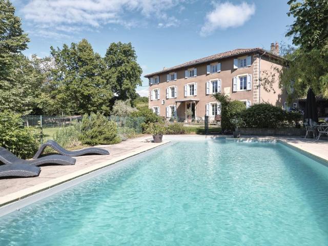 Maison vente à Vienne, Pact