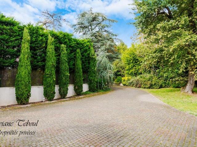 Maison vente à France métropolitaine, Ecully