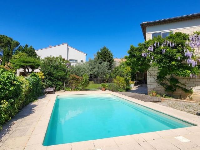 Maison vente à Villeneuve-lès-Avignon, Gard