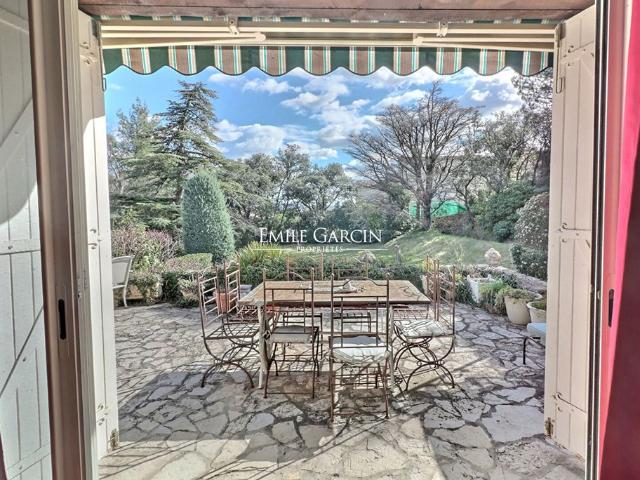 Maison vente à Aix-en-Provence, Eyguières