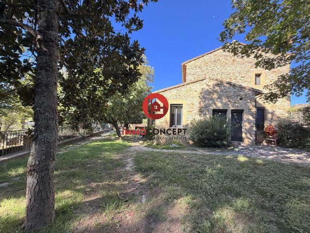 Maison vente à Nîmes, Tresques