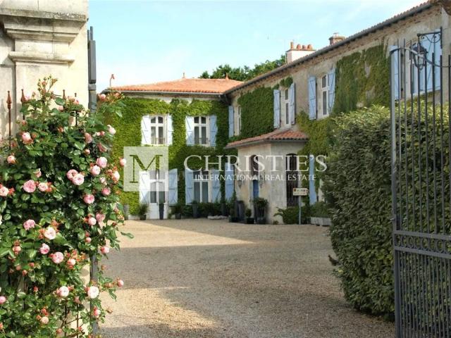 Château vente à Royan