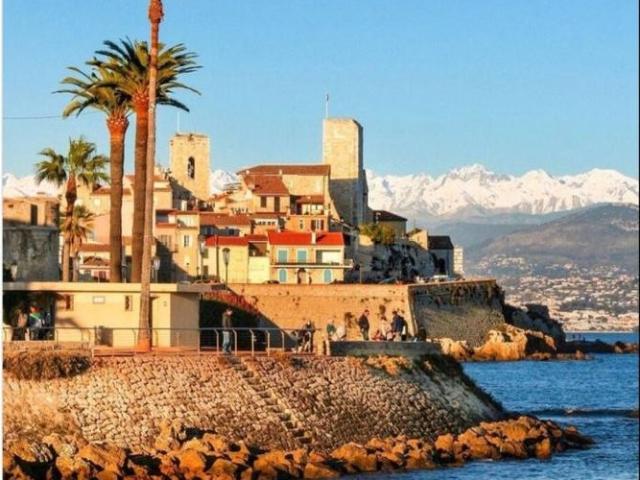 Maison vente à Antibes, Alpes-Maritimes