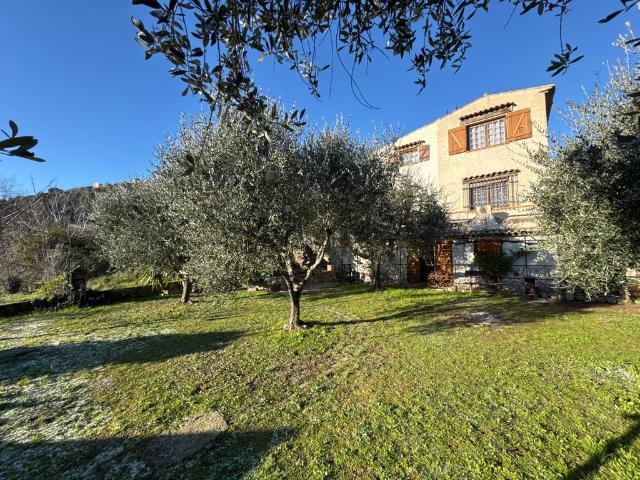 Maison vente à Grasse, Gattières