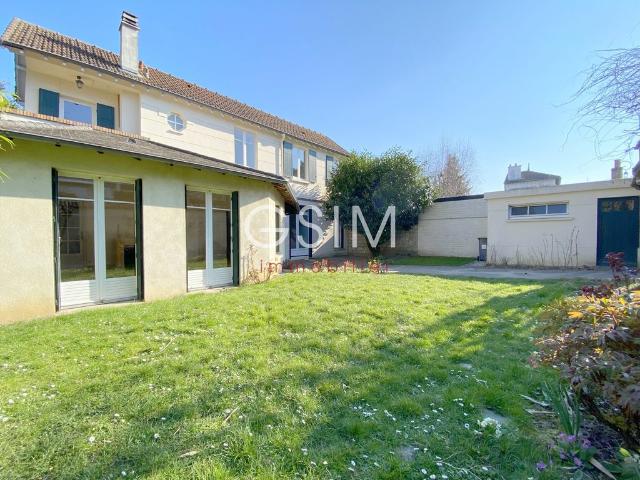 Maison location à Nanterre, Garches