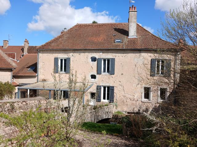 Maison vente à Château-Chinon (Ville), Lormes