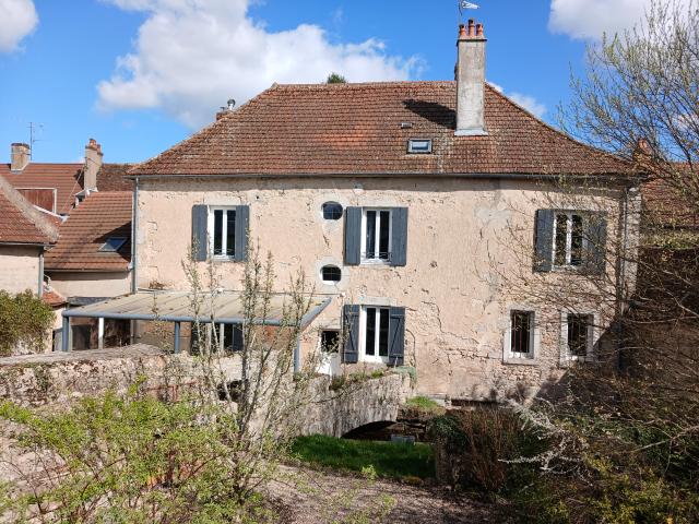 Maison vente à Quartier des Moulins, Lormes