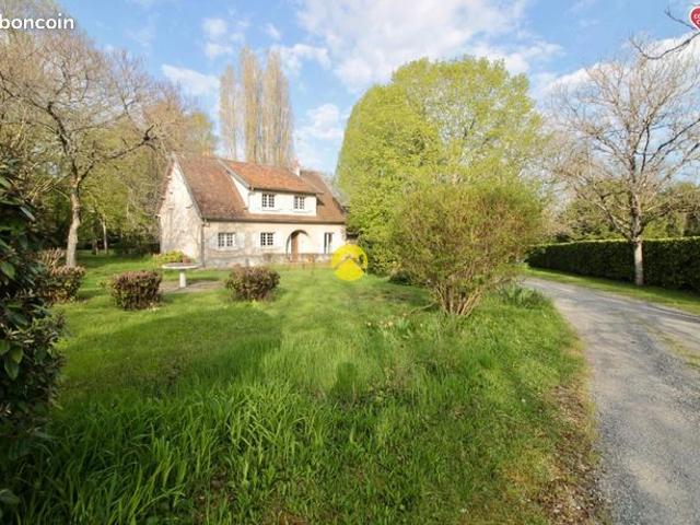 Maison vente à Saint-Amand-Montrond, La Guerche-sur-l'aubois