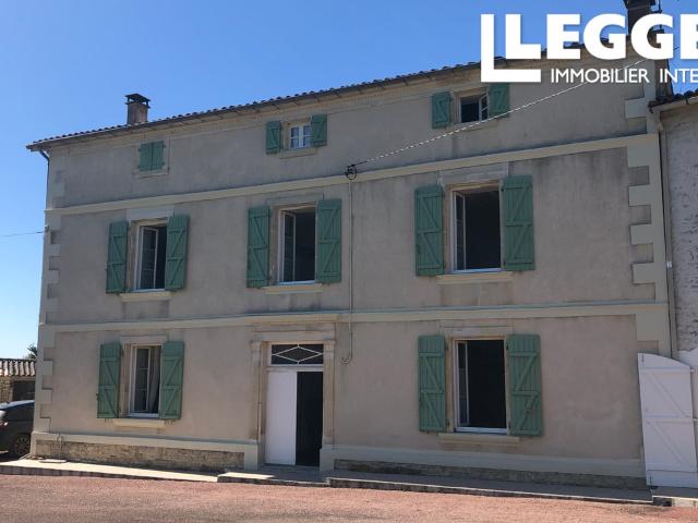 Maison vente à Confolens, Brettes