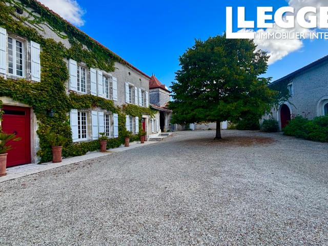 Maison vente à Angoulême, Aignes-et-puypéroux