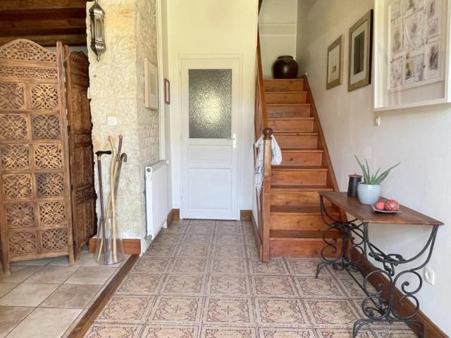 Maison vente à Confolens, Oradour