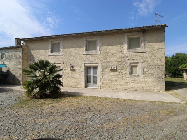 Maison vente à Niort, Villiers-sur-chizé