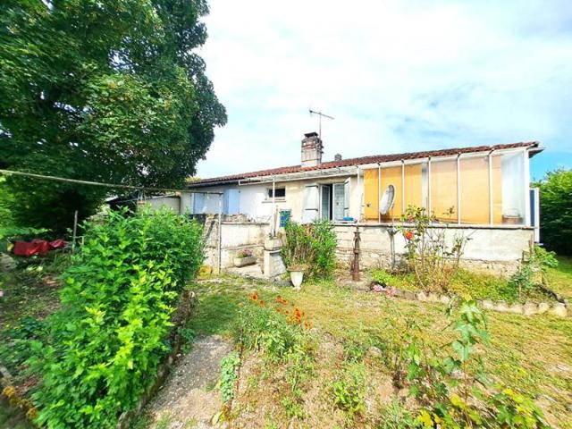 Maison vente à Confolens, Montignac-charente
