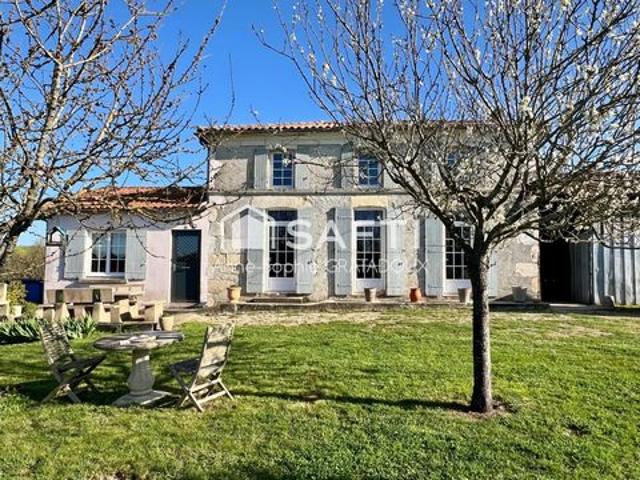 Villa vente à Saint-Jean-d'Angély, Les Eglises-d'argenteuil