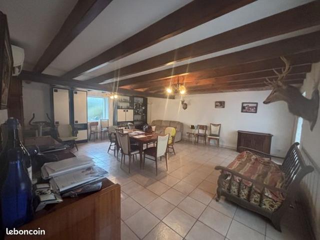 Maison vente à Saintes, La Vallée