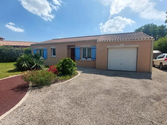 Maison vente à Bressuire, Chiché