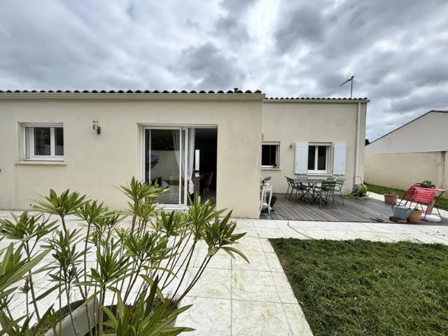 Maison vente à Clavette