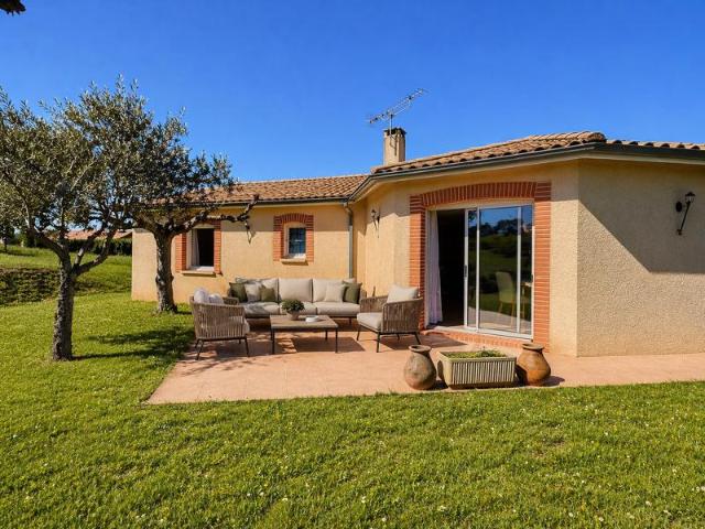 Maison vente à Castres, Ambres