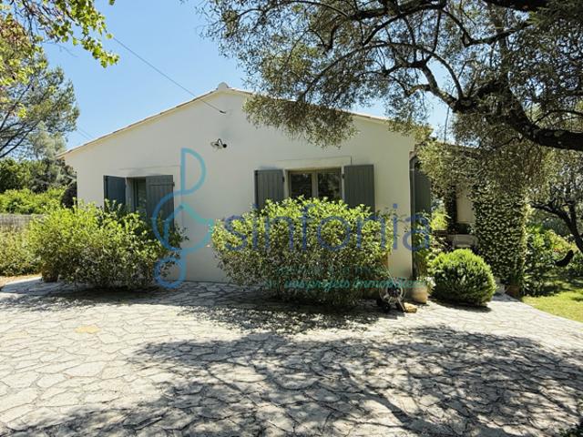 Maison vente à Nîmes, Montaren-et-saint-médiers