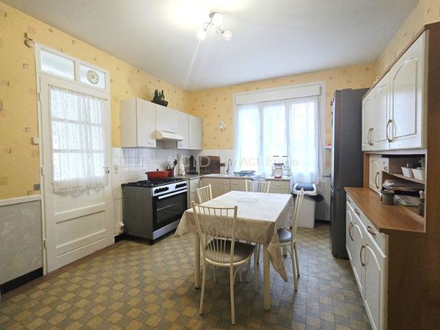 Maison vente à La Flèche, Crannes-en-champagne