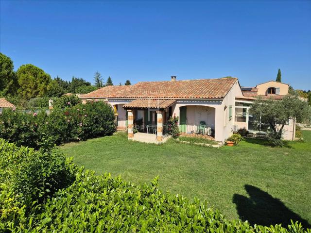 Maison vente à Lotissement la Garenne, Mollégès