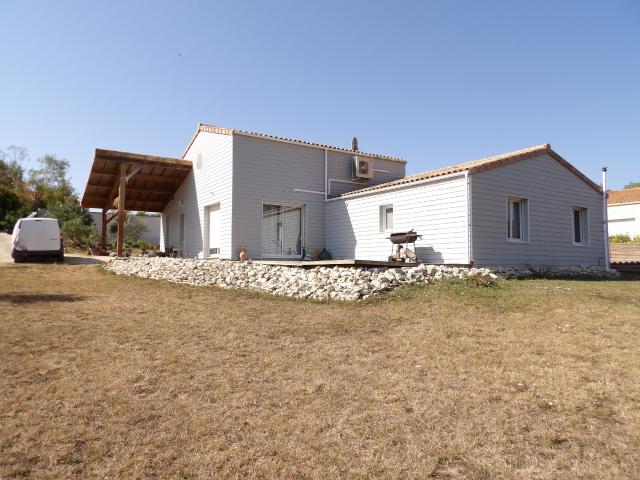 Maison vente à Saint-Jean-d'Angély, Ternant