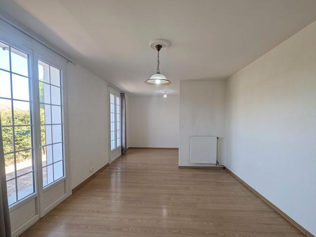 Maison vente à Loches, Nazelles-négron