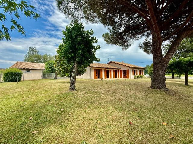 Maison vente à Teuillac, Au Castaing Maison vente à Teuillac, Au Castaing