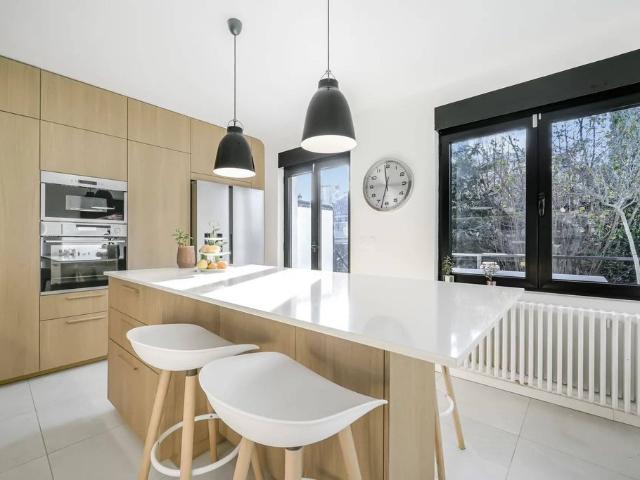 Maison location à Nanterre, Suresnes