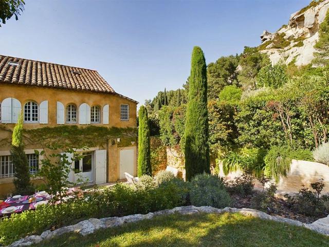 Maison location à Arles, Les Baux-de-provence