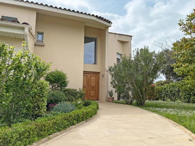 Maison vente à Carpentras, La Roque-sur-pernes