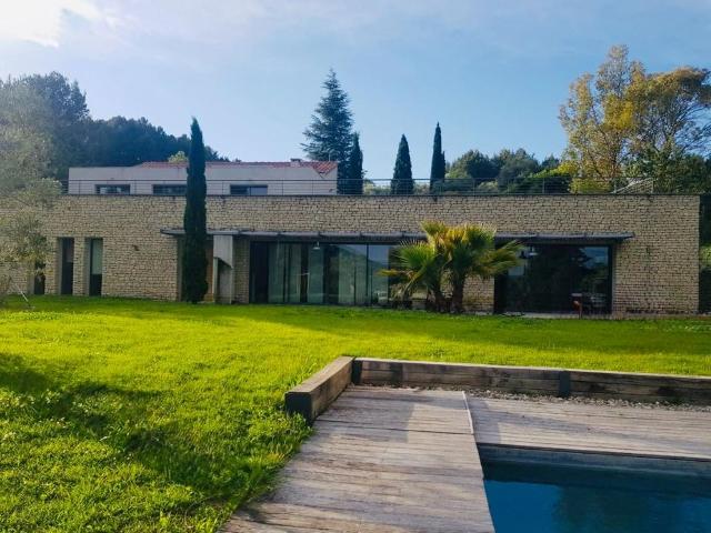 Maison vente à Carpentras, Pernes-les-fontaines