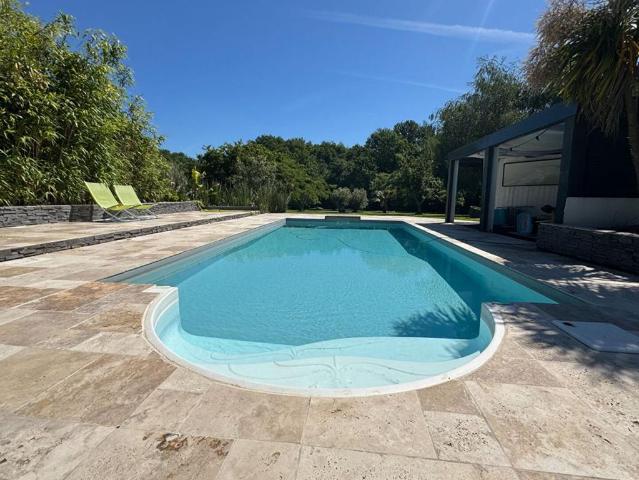Maison vente à Bordeaux, Nouvelle-Aquitaine