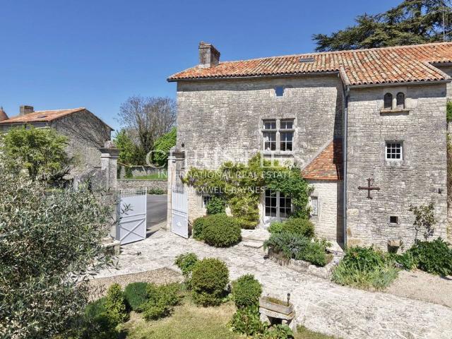 Maison vente à Confolens, Tusson