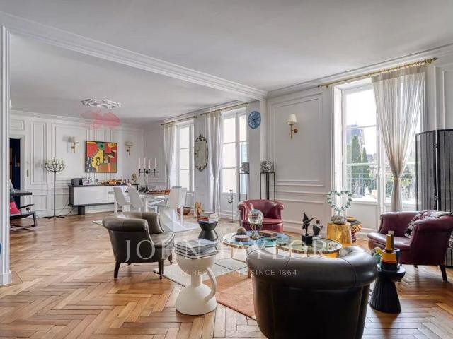 Maison vente à Saint-germain-en-laye