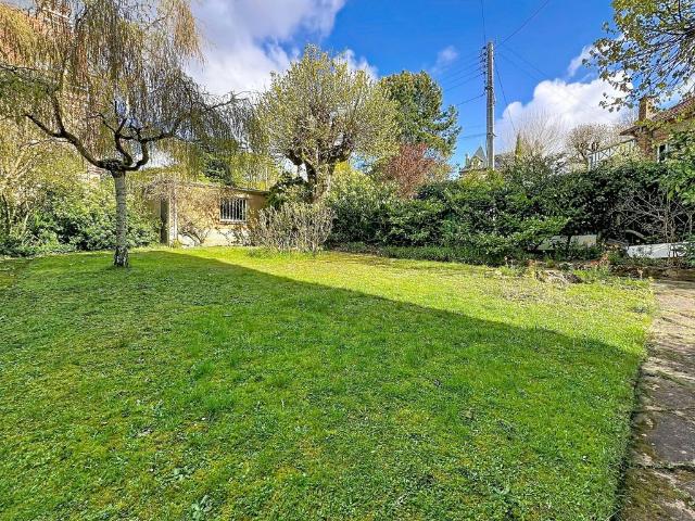 Maison vente à Nanterre, Garches