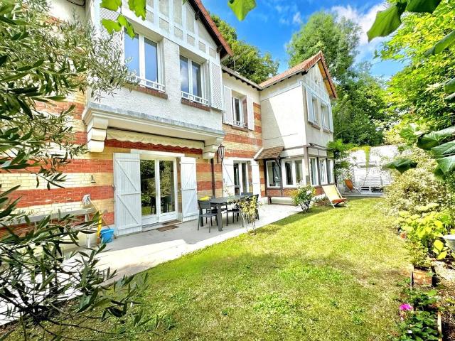 Maison vente à Saint-Germain-en-Laye, Le Vésinet