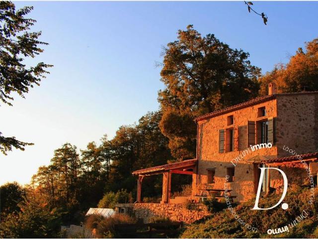 Maison vente à Céret, Saint-laurent-de-cerdans