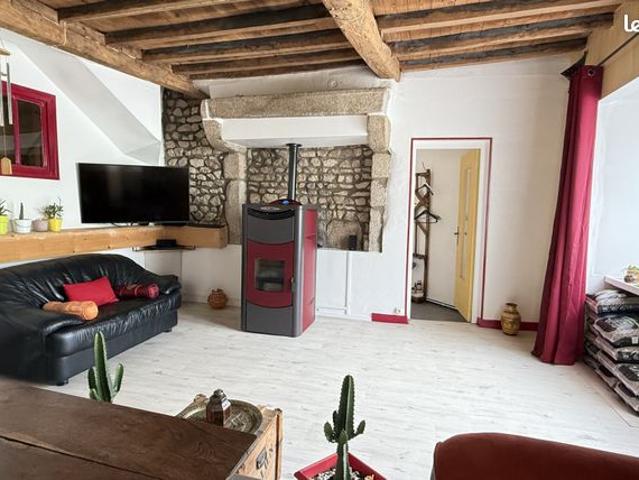 Maison vente à Lachaux, Puy-de-Dôme