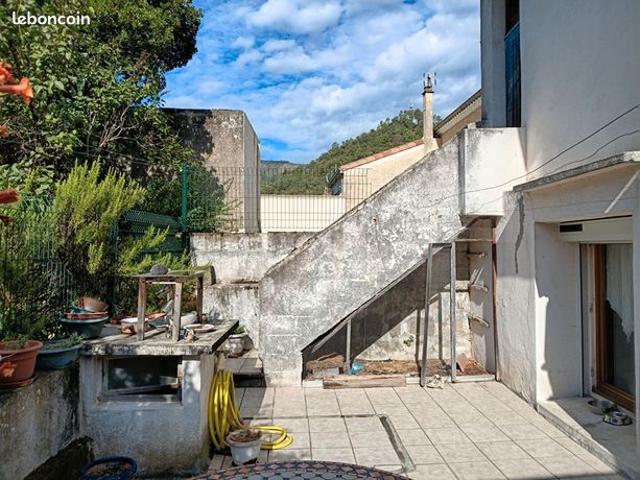 Maison vente à Saint-Sauveur-de-Montagut, Ardèche