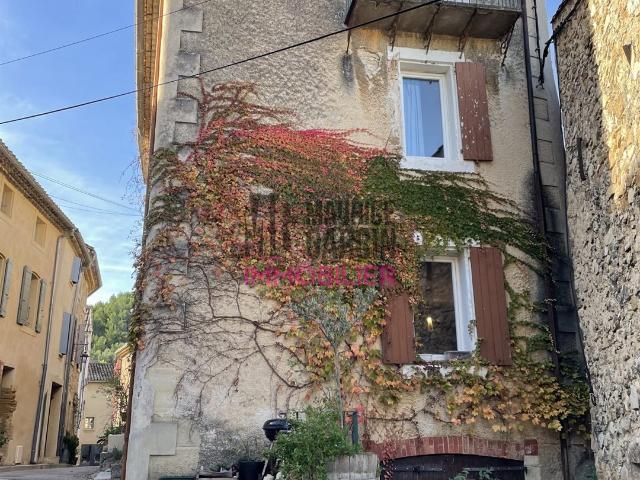 Maison vente à Carpentras, Violès