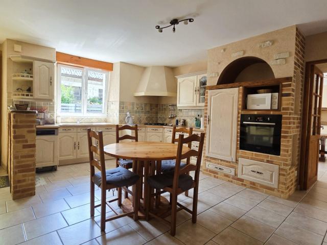 Maison vente à Lons-le-Saunier, Vers-sous-sellières