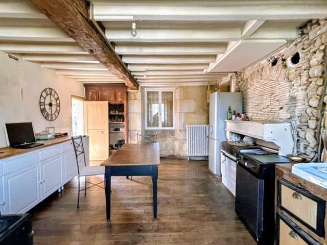 Maison vente à Confolens, Cherves-châtelars