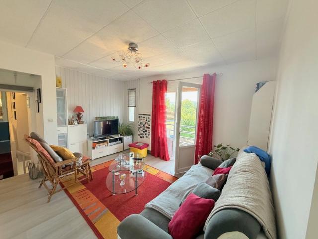 Maison vente à Cahors, Lamagdelaine