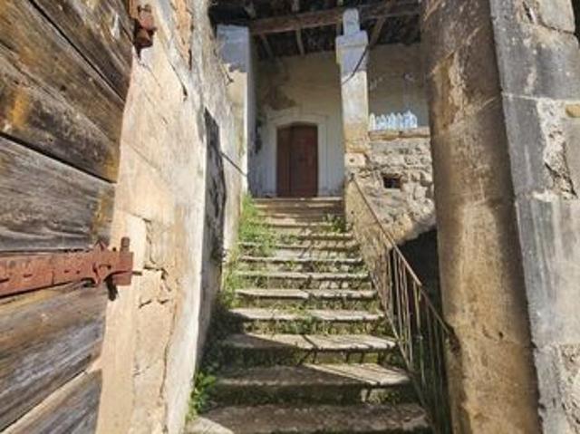 Maison vente à Nîmes, Uzès