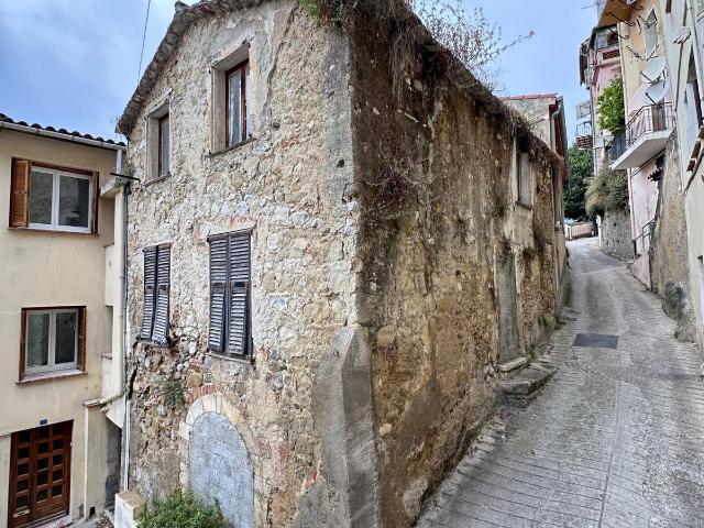 Maison vente à France métropolitaine, Contes