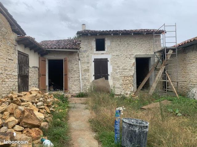 Maison vente à Confolens, Beaulieu-sur-sonnette