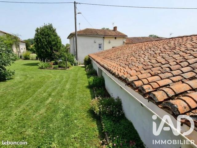 Maison vente à Confolens, Chassenon