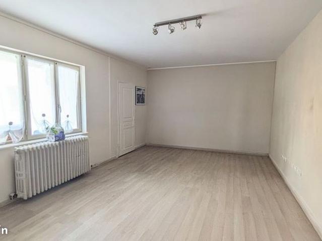 Maison vente à Mâcon, Serrières